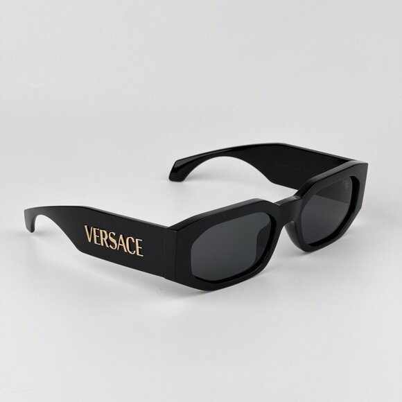 Versace VE4489U GB1/87 Black Rectangle Sunglasses Dark Grey Lens Unisex main image 4
